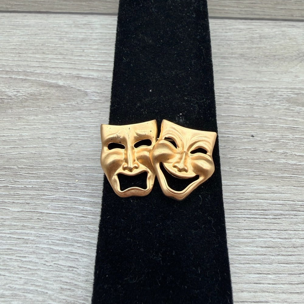 Gold Tone‎ Comedy and Tragedy Mask Lapel Pin